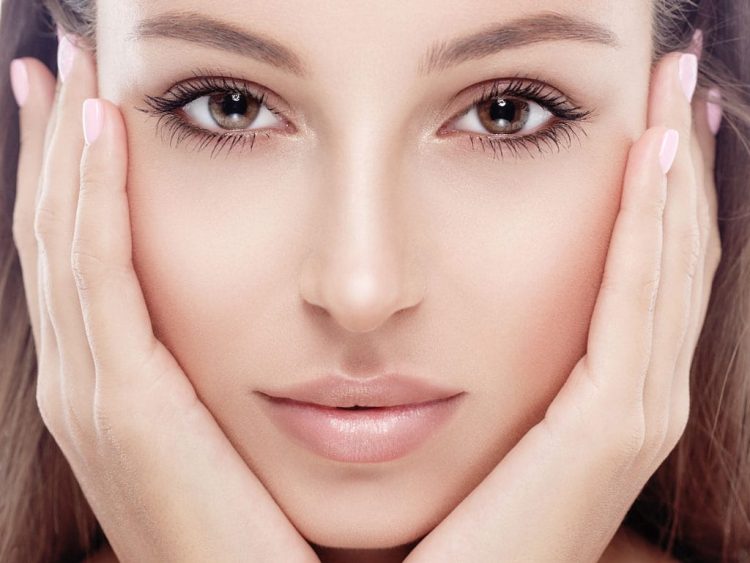 Cheek Volume: Understanding Facial Contours and Apple Cheeks