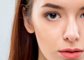 Is it Risky to Do Double Eyelid Surgery?