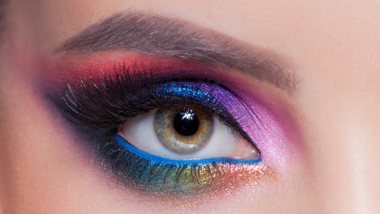 The Art of Choosing Eyeshadow: Enhance the Depth and Dimension of Your Eyes
