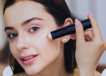 The Perfect Order of Concealer and Foundation: A Guide to Flawless Skin