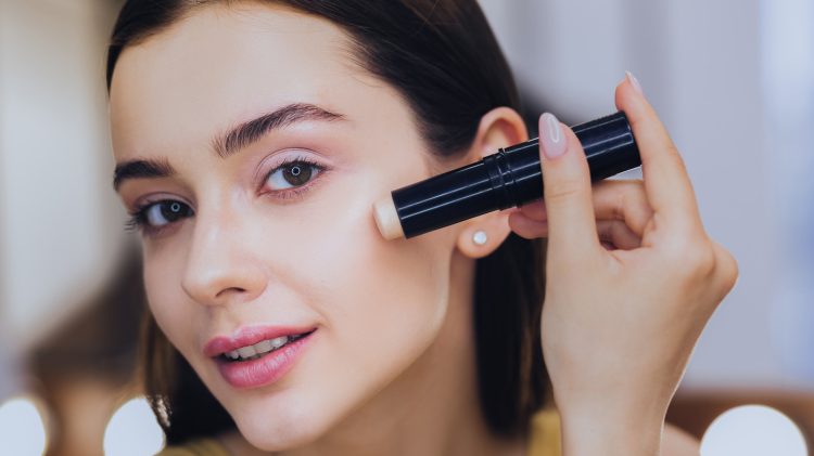The Perfect Order of Concealer and Foundation: A Guide to Flawless Skin