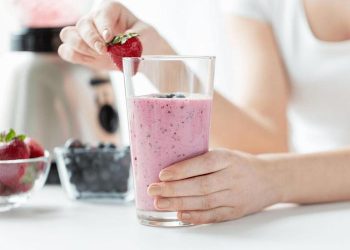 Your Whey Protein Smoothie Might Be Causing Breakouts—Here’s Why
