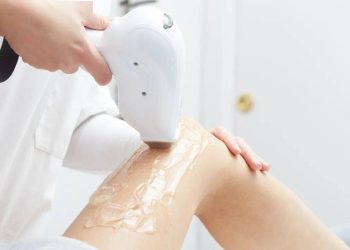 What is the principle of laser hair removal, suitable for which skin types of people?