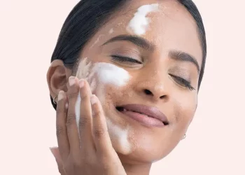 How to Achieve Glowing Skin: Tips for a Radiant Complexion