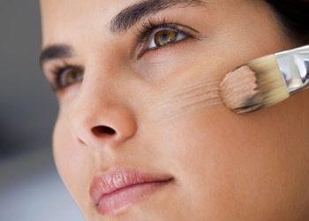 Flawless Foundation: How to Choose the Right Formula for Your Skin