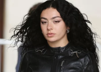 How to Achieve Perfect Curls Without Damage