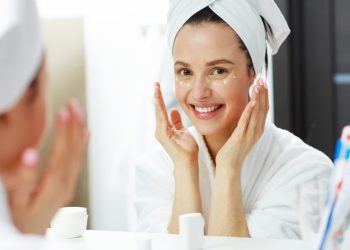 How to Create a Skincare Routine for Sensitive Skin