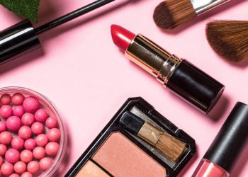 How to Use New Makeup Products to Enhance Layering and Longevity of Your Makeup