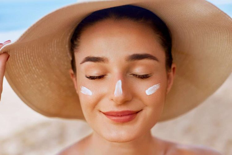 What’s the Difference Between Physical and Chemical Sunscreens?