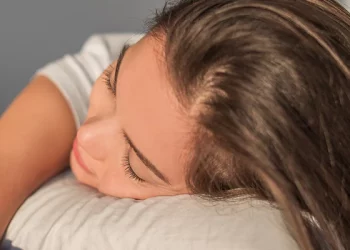 What’s the Secret to Preventing Hair Breakage and Promoting Growth?