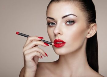 The Clash of Eastern and Western Aesthetics: How Cultural Differences Influence Global Beauty Brand Product Design