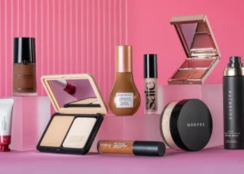 How Do You Create a Flawless Smoky Eye Look?