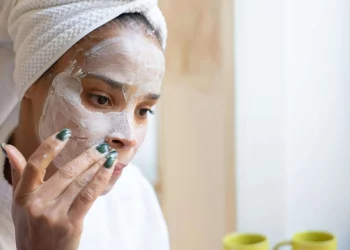 How Does Your Diet Affect Your Hair and Skin?