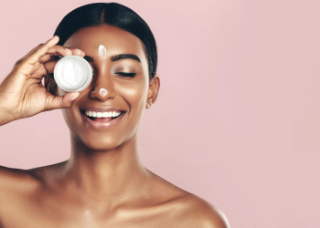 How to Tackle Summer Skincare Challenges for Oily Skin