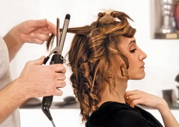 How to Choose a Trendy Hairstyle That Suits Your Face Shape