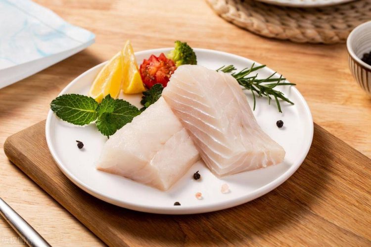 How to Improve Your Skin’s Natural Glow Through Diet