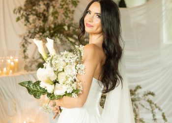 How to Achieve a Natural Yet Radiant Wedding Day Makeup: Essential Tips You Need to Know!
