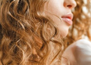 Perm Aftercare Guide: How to Avoid Dryness and Split Ends, and Make Your Curls Last Longer?