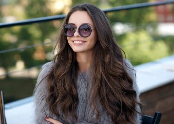 Short Hair vs. Long Hair: How to Adjust Your Hair Care Routine Based on Different Hairstyles?