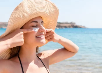 Is Sunscreen Enough to Prevent Premature Aging?