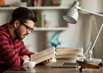 Can Articles Still Captivate the Modern Reader’s Attention?