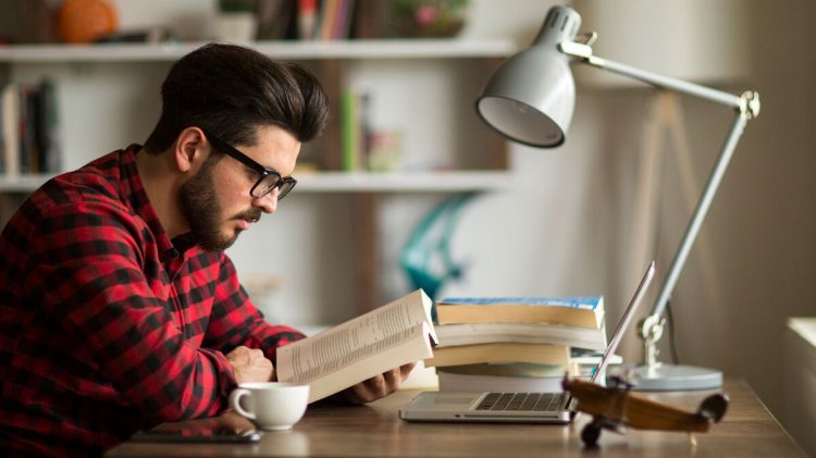 Can Articles Still Captivate the Modern Reader’s Attention?