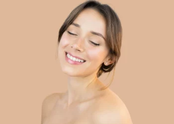 Can You Use Highlighter Without Looking Overdone?