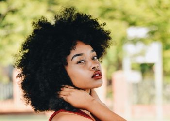 The Big Chop vs. The Long Transition: Your Guide to Embracing Your Natural Hair