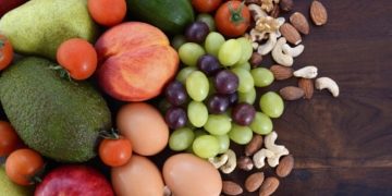 Is Your Diet Secretly Fueling Your Acne? An Anti-Inflammatory Approach to Clear Skin