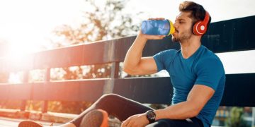 How Should You Adjust Your Hair Care Routine for Summer Humidity and Winter Dryness?