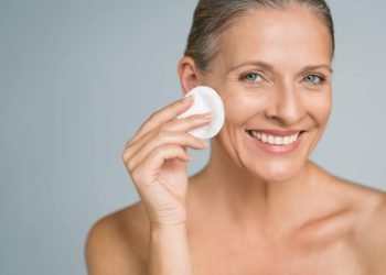 How Can You Build the Perfect Winter Skincare Routine for Dry and Sensitive Skin?