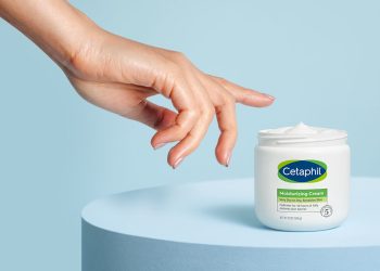 The Ingredient Decoder: A Practical Guide to Reading Your Skincare Labels Like a Pro