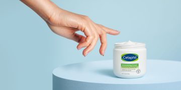 The Ingredient Decoder: A Practical Guide to Reading Your Skincare Labels Like a Pro