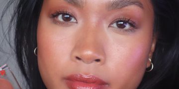 How Can You Build a Capsule Makeup Collection That Simplifies Your Routine and Elevates Your Look?