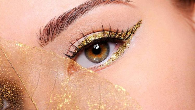 What’s the Trick to Perfecting a Winged Liner Every Time?